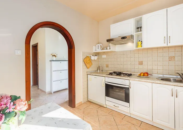 Apartmán Komfortables Wenige Minuten Zur Altstadt Von Und Zum Mit Garten Poreč