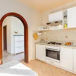 Apartment Komfortables Wenige Minuten Zur Altstadt Von Und Zum Mit Garten Porec