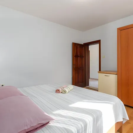 Komfortables Wenige Minuten Zur Altstadt Von Und Zum Mit Garten Apartamento